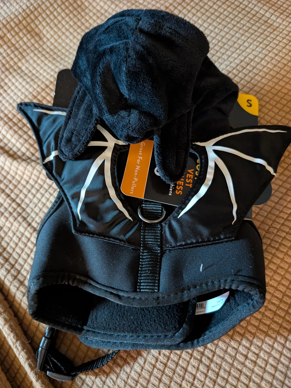 NWT Thrills & Chills- Black Reflective Bat Wing Dog Harness
